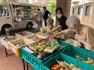 土曜日 移動スーパー