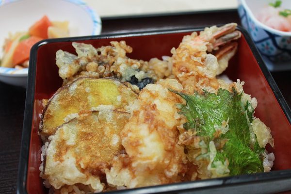 【サンライズ・ヴィラ森の里】～食べて、満たされて、御馳走ランチ〜