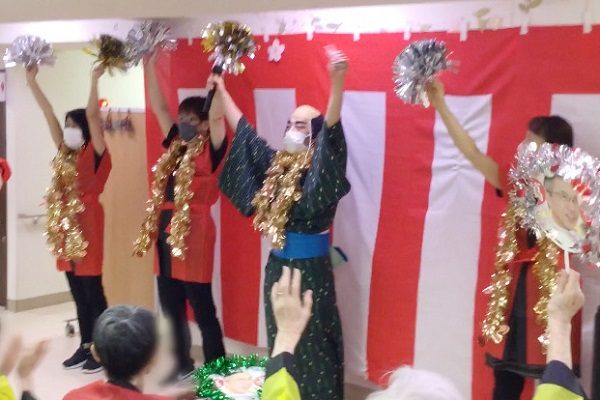 【サンライズ・ヴィラ藤が丘】～秋祭りはマツケンサンバ～