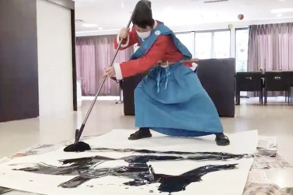 【サンライズ・ヴィラさがみ野】～トラ柄プリンを食べながら～