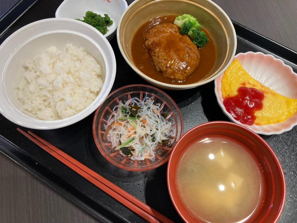 お昼ご飯