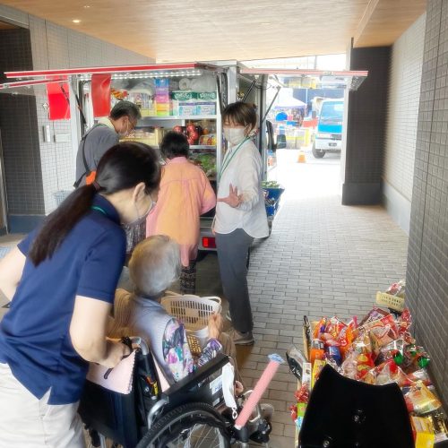 【サンライズ・ヴィラ横浜東寺尾】～移動スーパーと美容サロン🚚