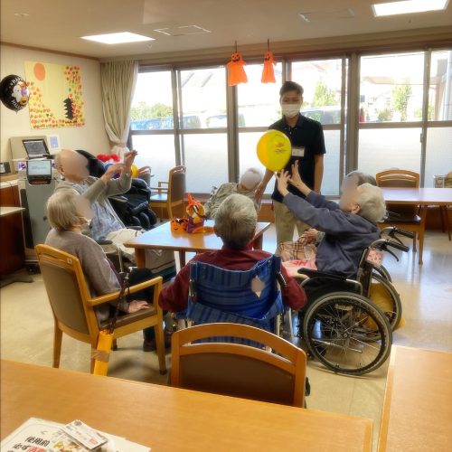 【サンライズ・ヴィラ瀬谷】~風船バレー🏐~