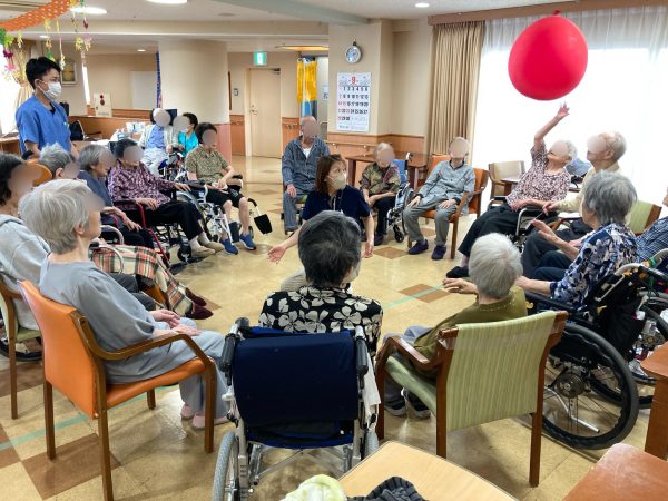 【フェリエ ドゥ 稲田堤】～大人気！風船バレー開催🎈！！～