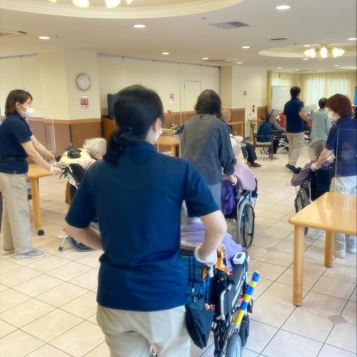 【フェリエ ドゥ 横浜鴨居】 〜バトン送り🫱🫲～