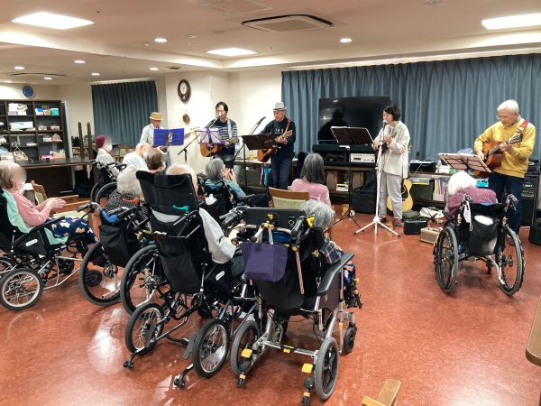 【フェリエ ドゥ 高座渋谷】～アカプリッチョで元気よく！！～