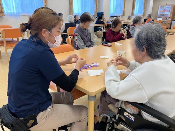 【サンライズ・ヴィラ春日部東】 ～制作レク🌸🌼🪻と難読漢字🧠～