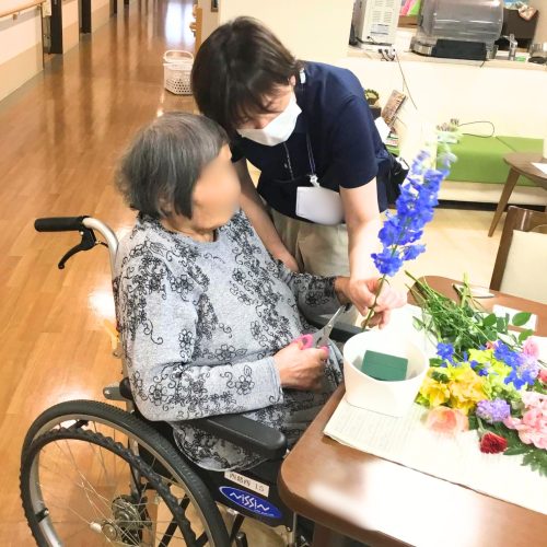 【サンライズ・ヴィラ西葛西】 ～🌷フラワーアレンジメント🌼～