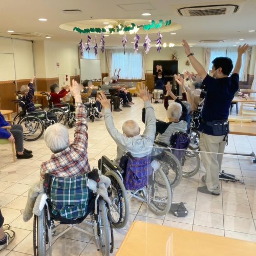 【フェリエ ドゥ 横浜鴨居】〜体操と色々レク🏋️‍♀️～